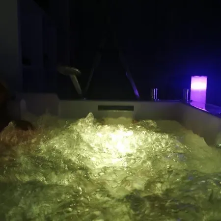 Гостевой дом Privatif Sauna Jaccuzi Ницца
